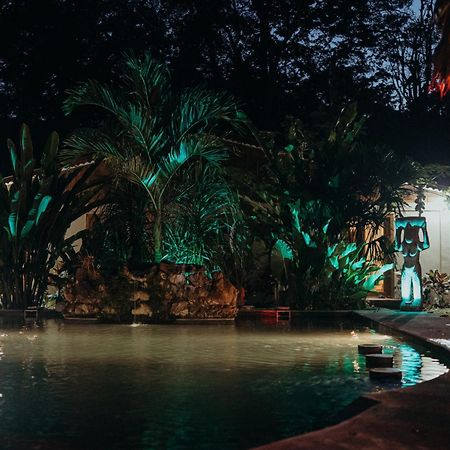 Casa De Los Amigos Caribena Cahuita Eksteriør billede