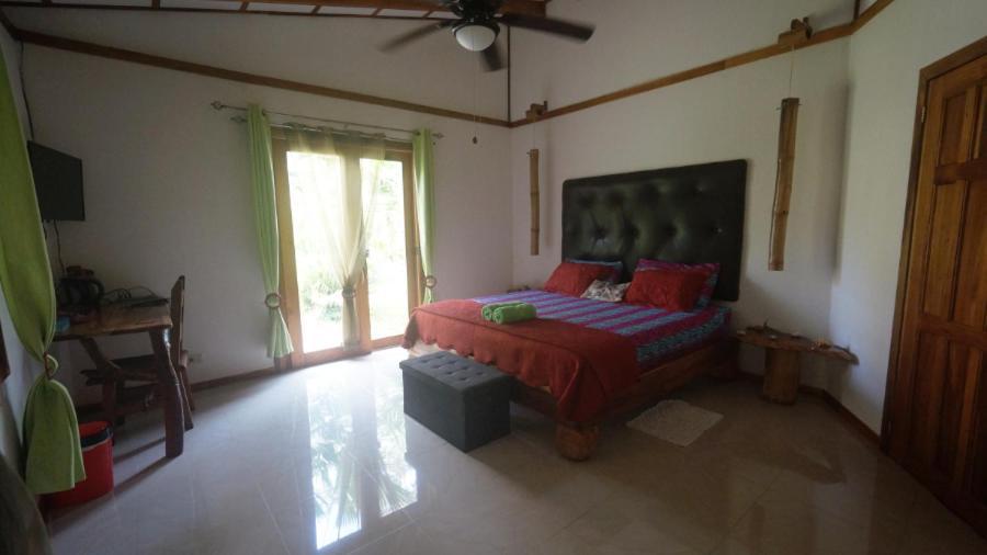 Casa De Los Amigos Caribena Cahuita Eksteriør billede