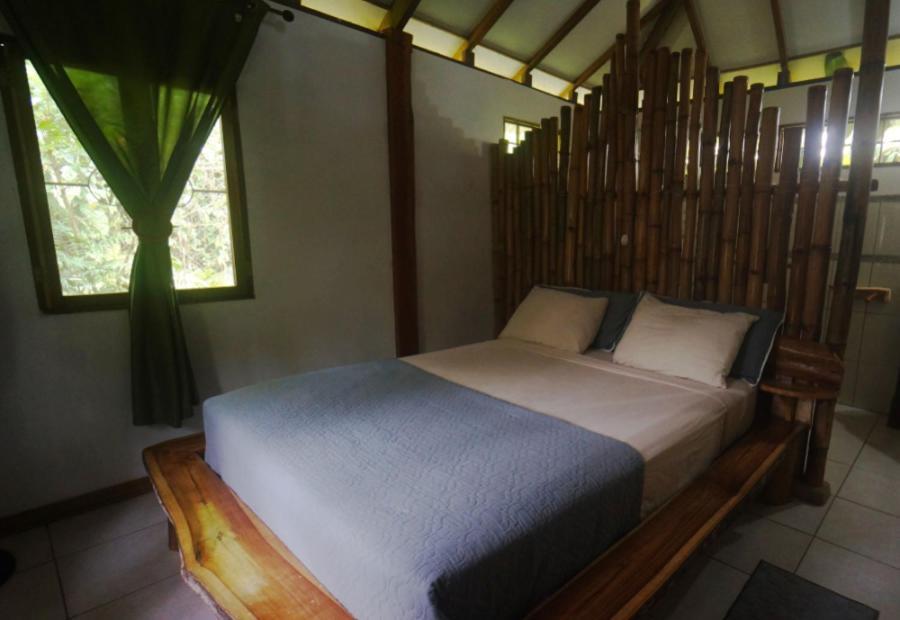 Casa De Los Amigos Caribena Cahuita Eksteriør billede