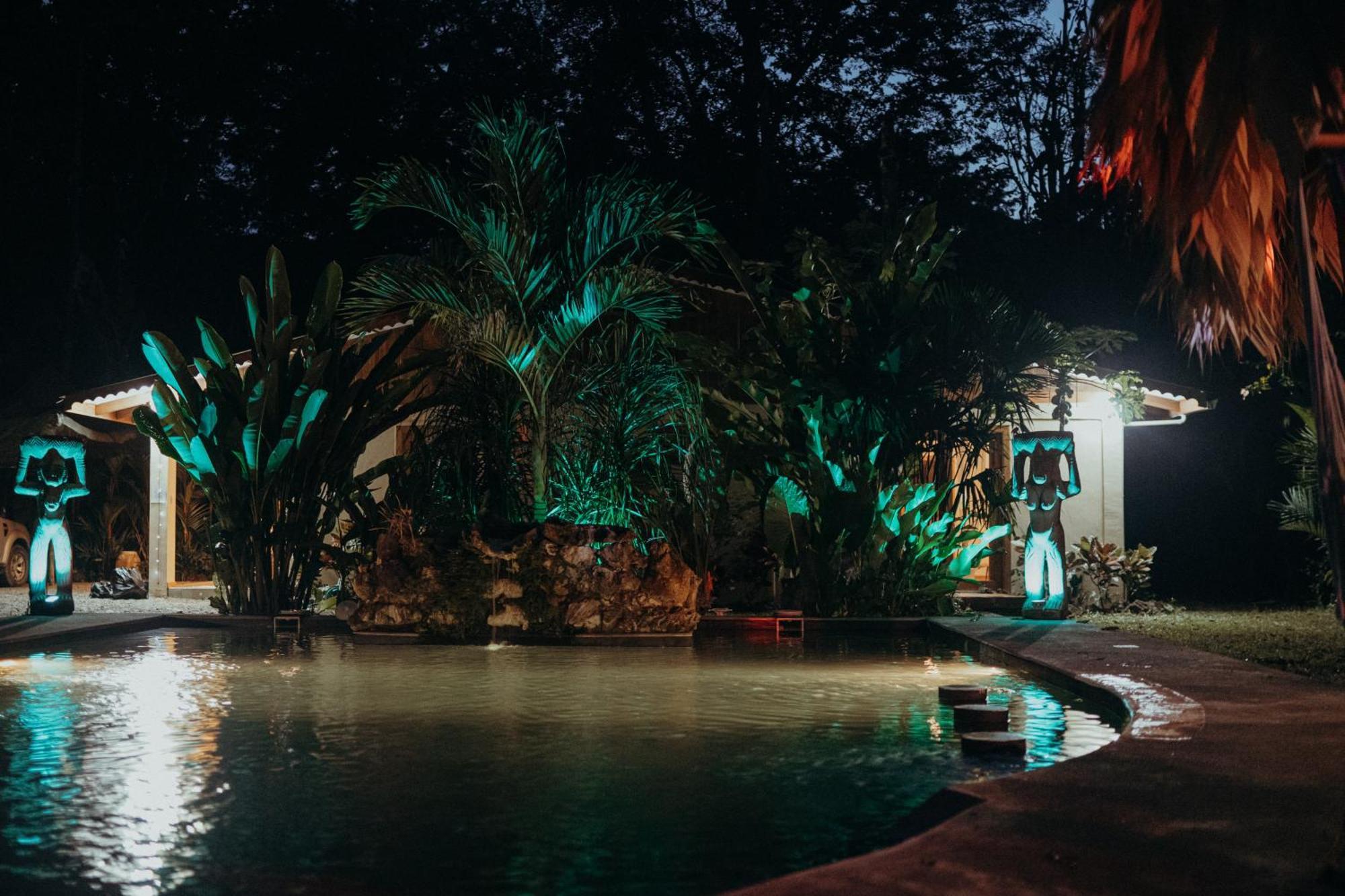 Casa De Los Amigos Caribena Cahuita Eksteriør billede